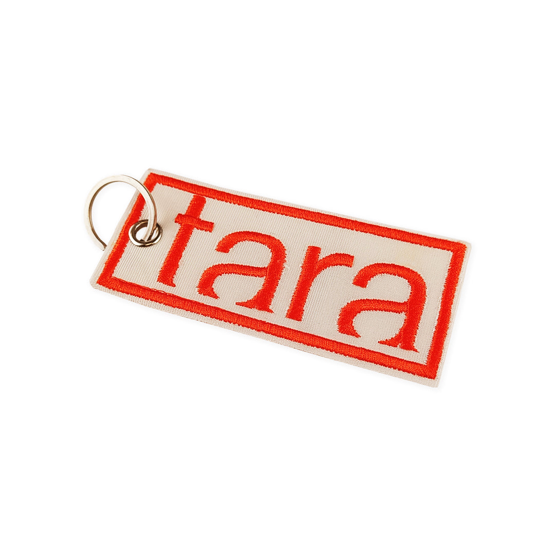 Porte-clés en voile recyclée brodée Tara - Rectangle