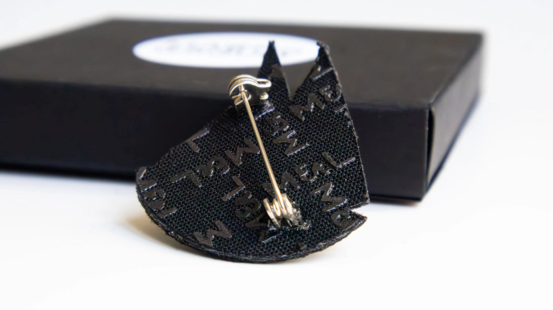 Broche Macon&Lesquoy x Fondation Tara Océan : Goélette Tara brodée à la main